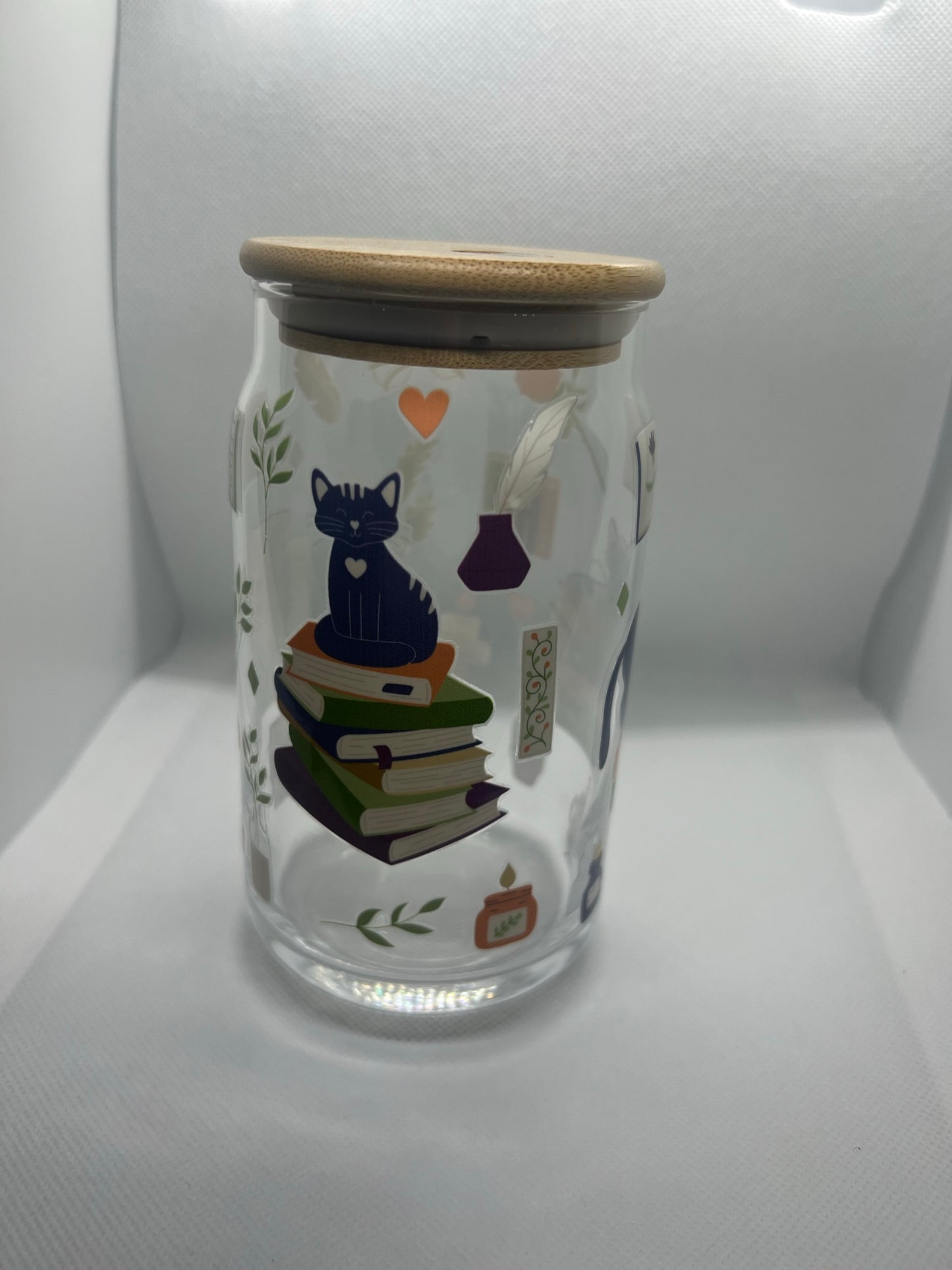 Cat On Books 16oz Glass Can Cup